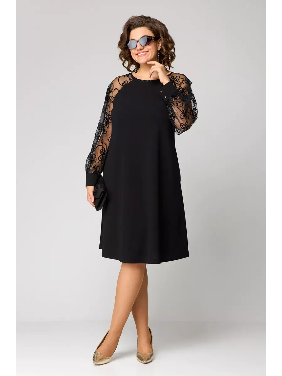 Elegante Abito in Pizzo Nero – Raffinatezza e Silhouette Sublimata