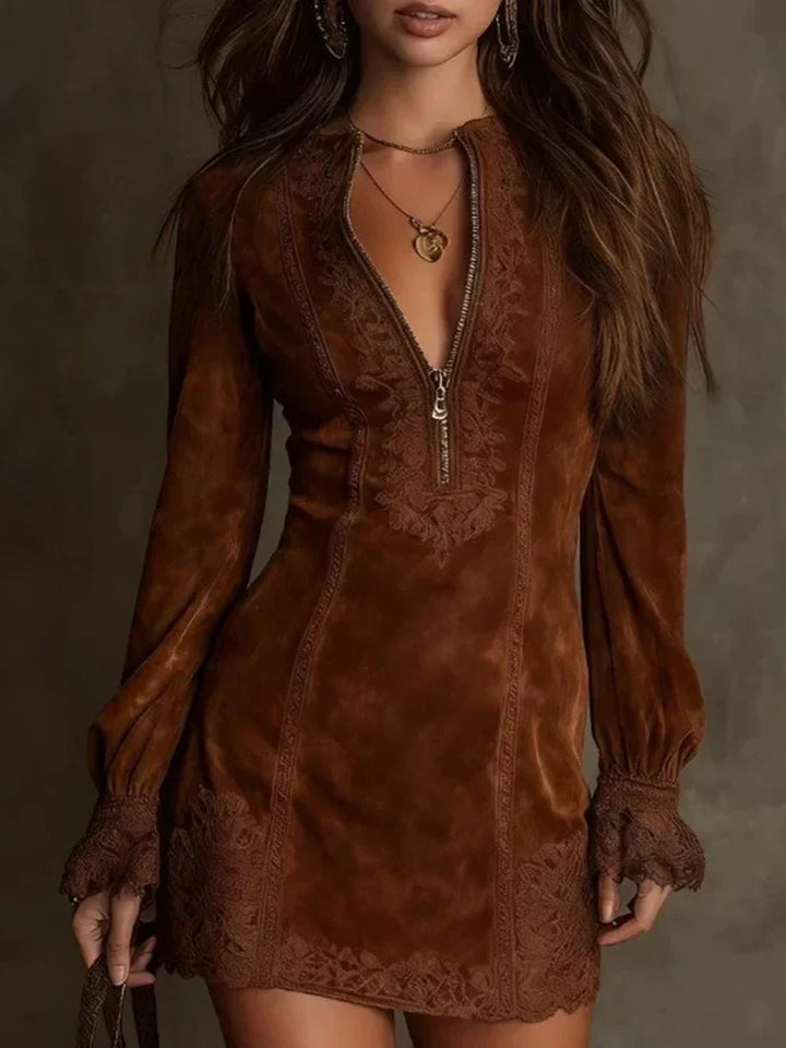 Abito corto in suede con pizzo femminile e sofisticato