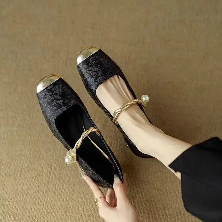 Anna | Mary Jane Ortopediche