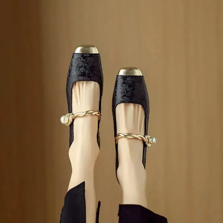 Anna | Mary Jane Ortopediche